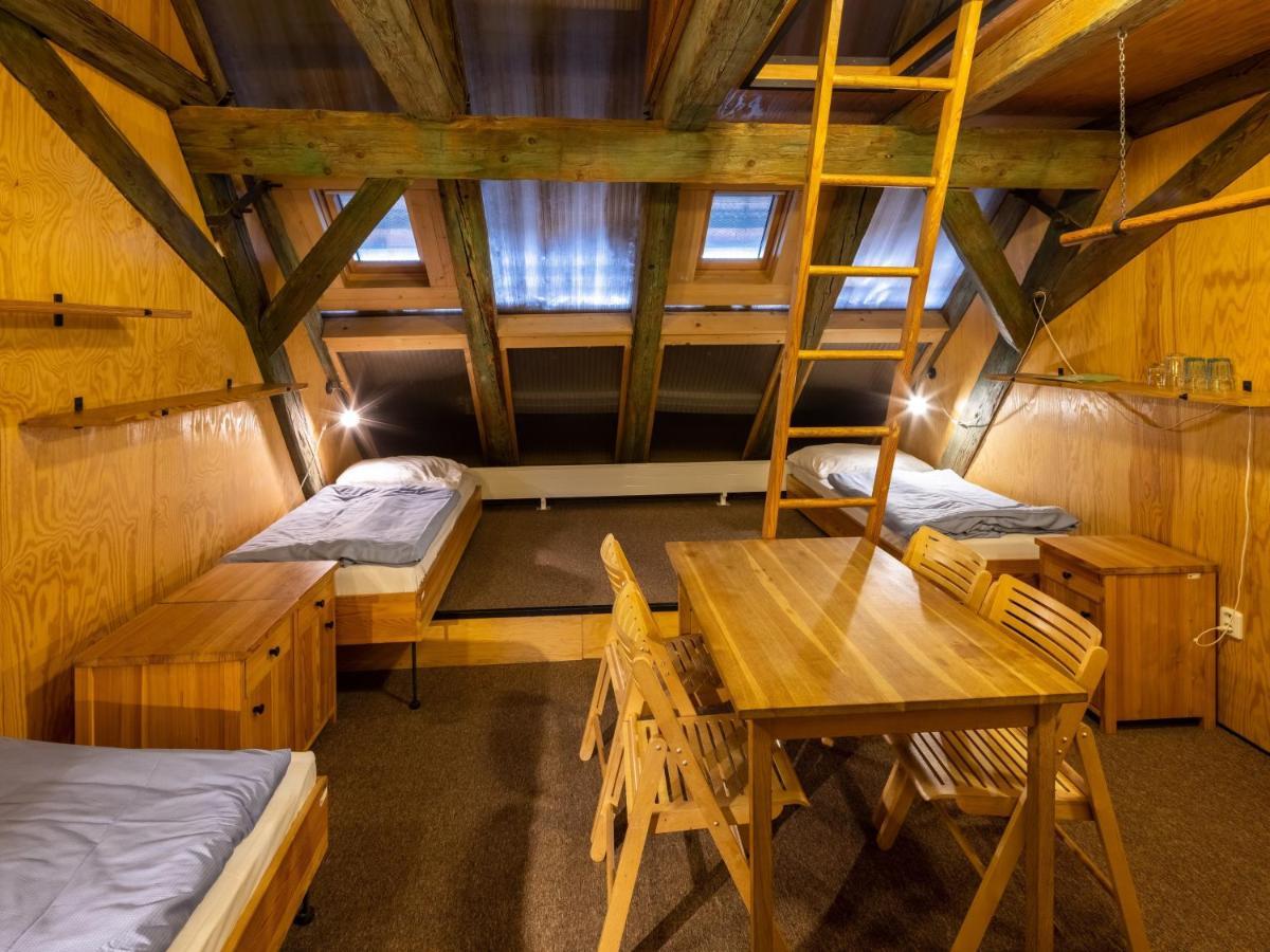 Zamecky Hostel Litomysl Luaran gambar